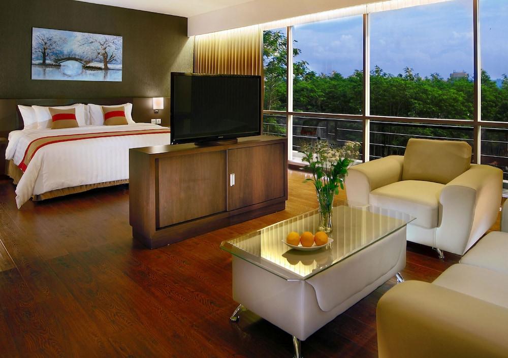 Aston Jember Hotel & Conference Center Exteriér fotografie